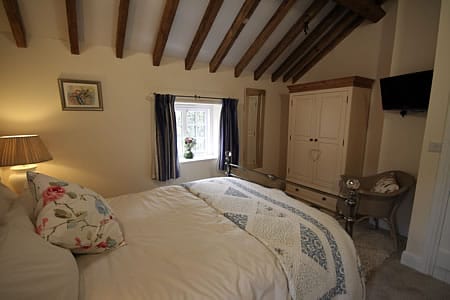 Chestnut Cottage bedroom
