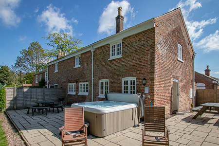 Chestnut Cottage at Riverside Farm Cottages