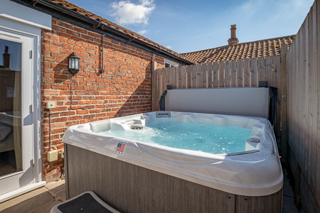 Salem View Hot Tub